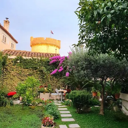בית הארחה Garden